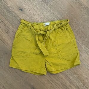 Boden mustard shorts